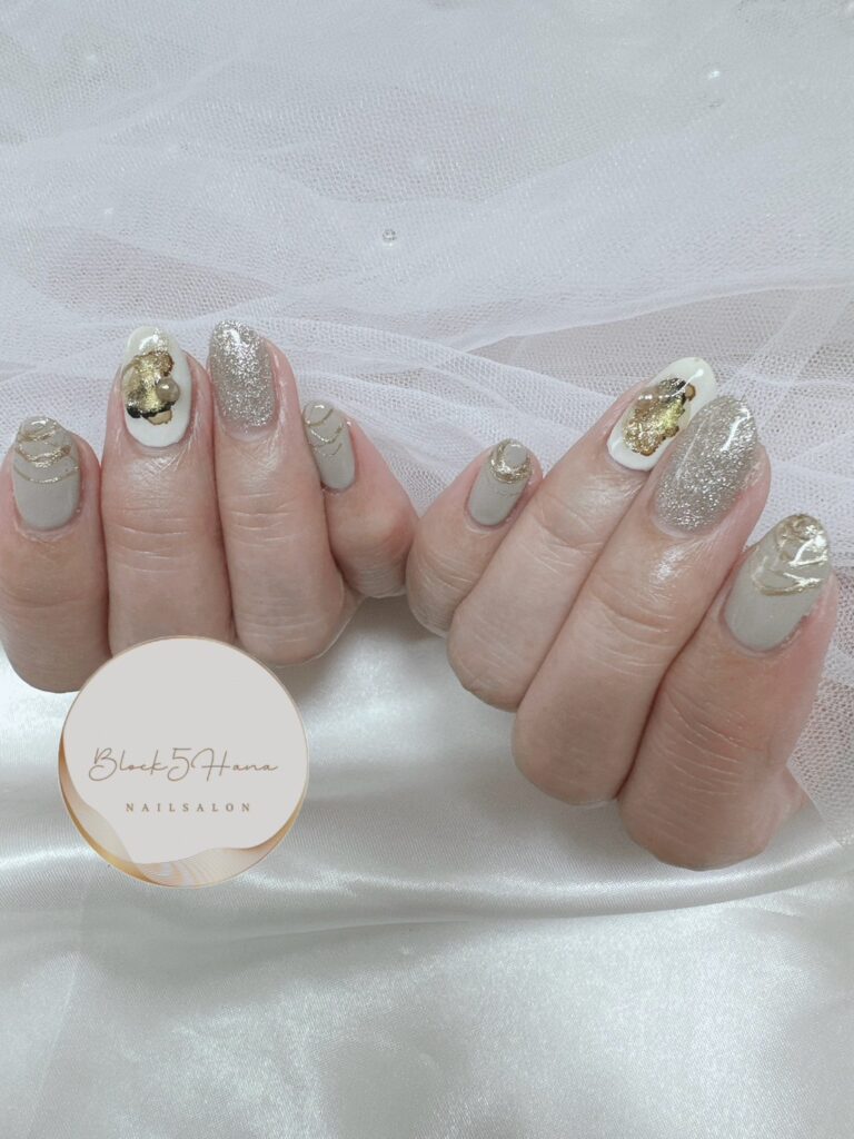 Nail No.2407【くすみ×ホワイトのニュアンスネイル】