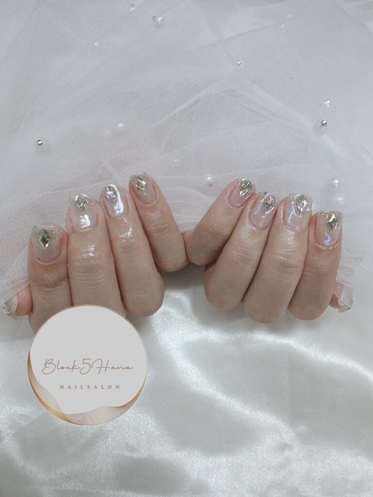 Nail No.2485【ワンポイントのミラーネイル】