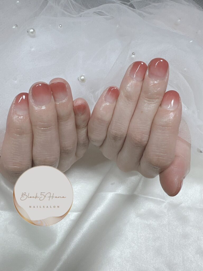 Nail No.2497【指先をきれいに見せるカラーグラデ】