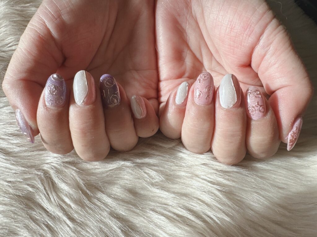 Nail No.2512【フェミニンなローズデザイン♡】