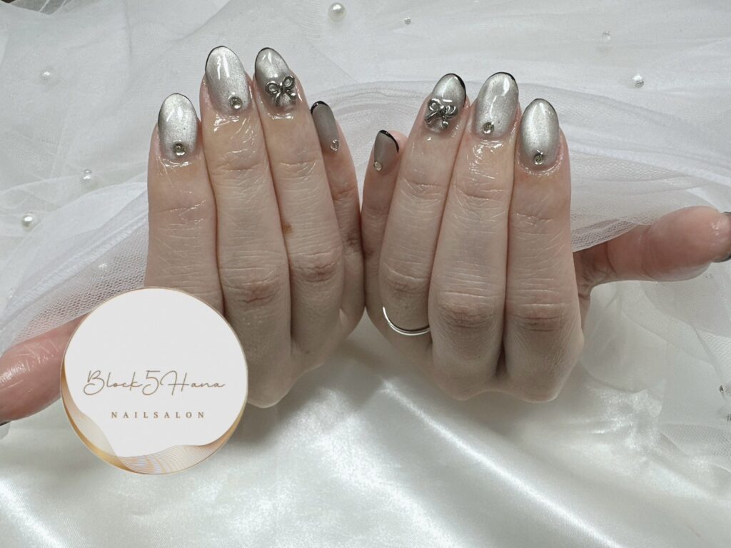 Nail No.2520【シンプルパーツのマグネットネイル】