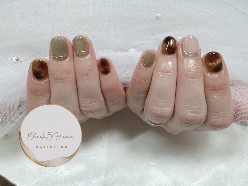 Nail No.2525【べっ甲のくすみニュアンス】