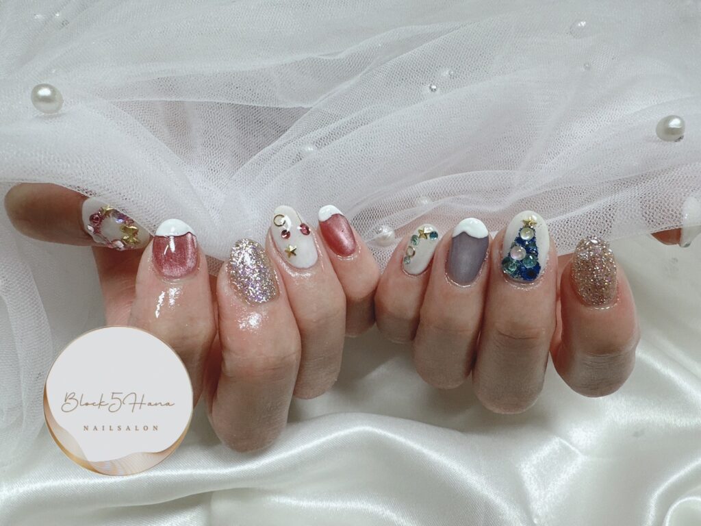 Nail No.2572【ホワイトベースのクリスマスモチーフ】