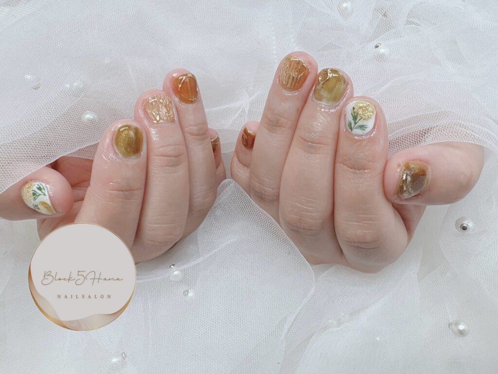 Nail No.2864【大人カラーとミラーライン】