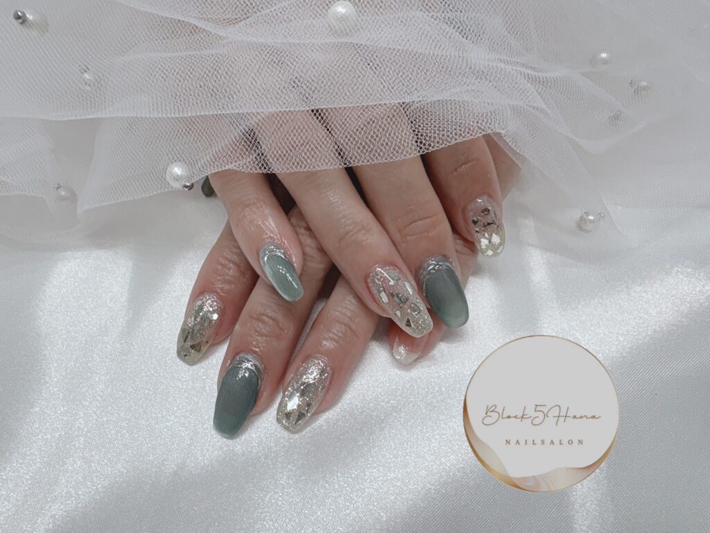 Nail No.2902【宝石のようなマグネットネイルデザイン】