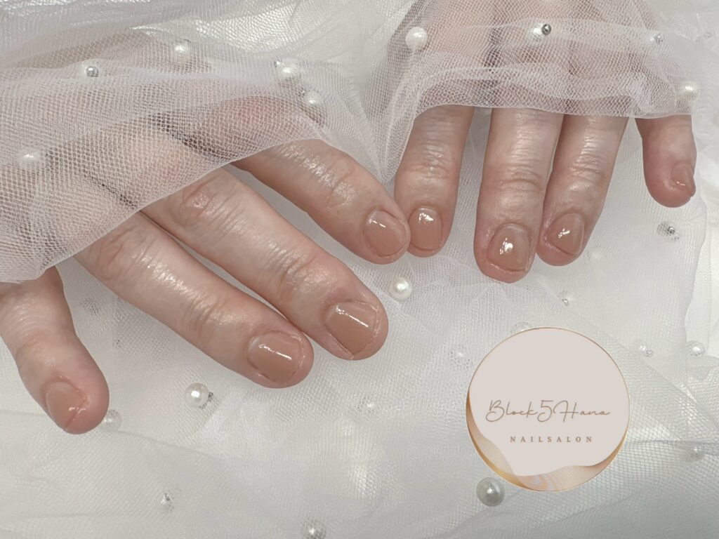 Nail No.2903【オフィスにも！シンプルな透明感ショートネイル】