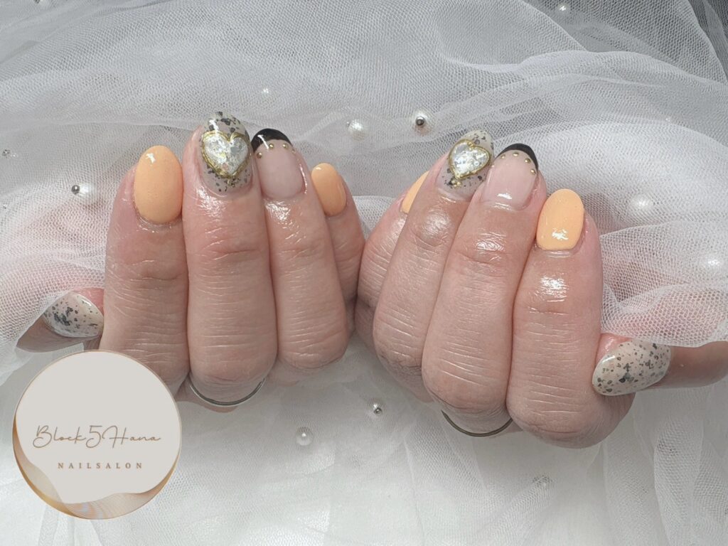 Nail No.2914【ハートのフレンチデザイン】