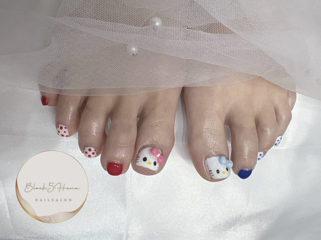 Nail No.2916【キティちゃんのフットネイル】