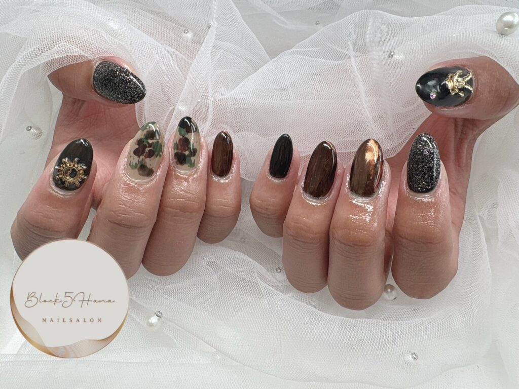 Nail No.2919【黒を基調としたモノトーンニュアンスネイル】