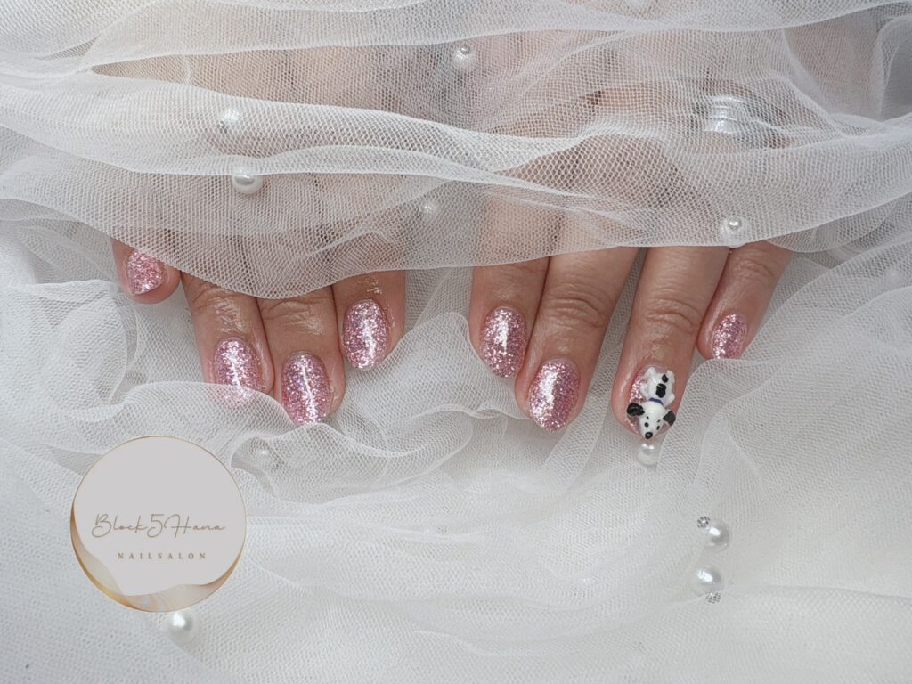 Nail No.3122【ラメ×キャラクター3D】