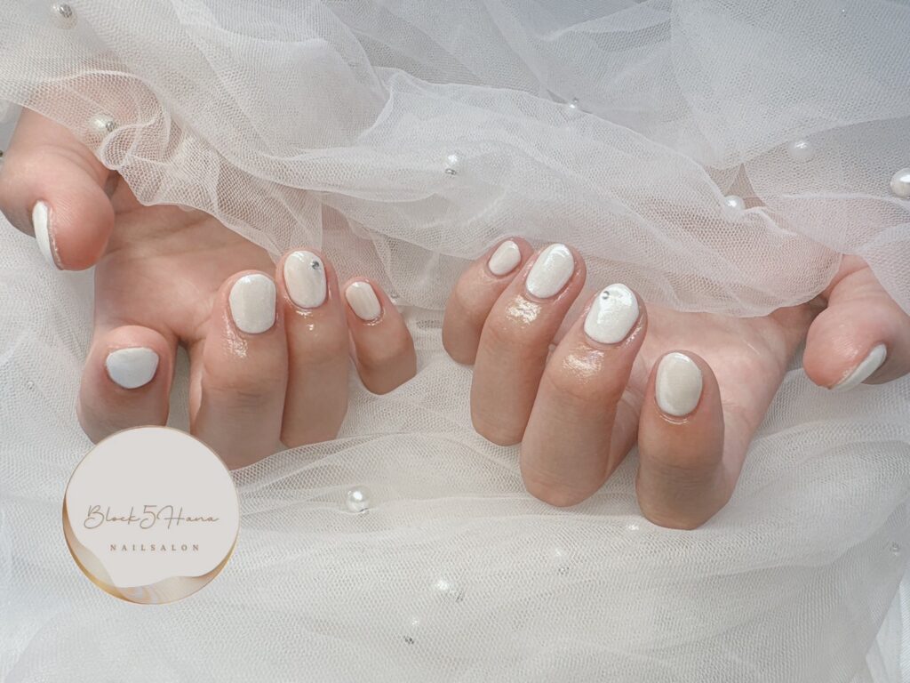 Nail No.3154【ホワイトオーロラネイル】