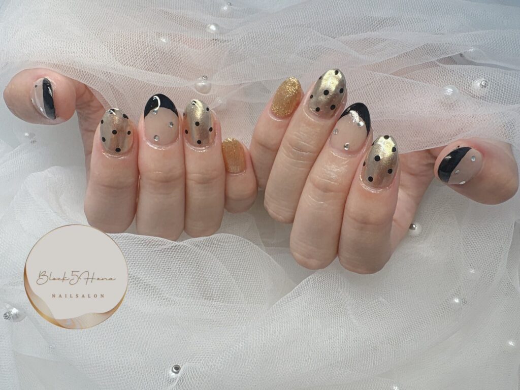 Nail No.3186【ゴールド×黒 フレンチネイル】