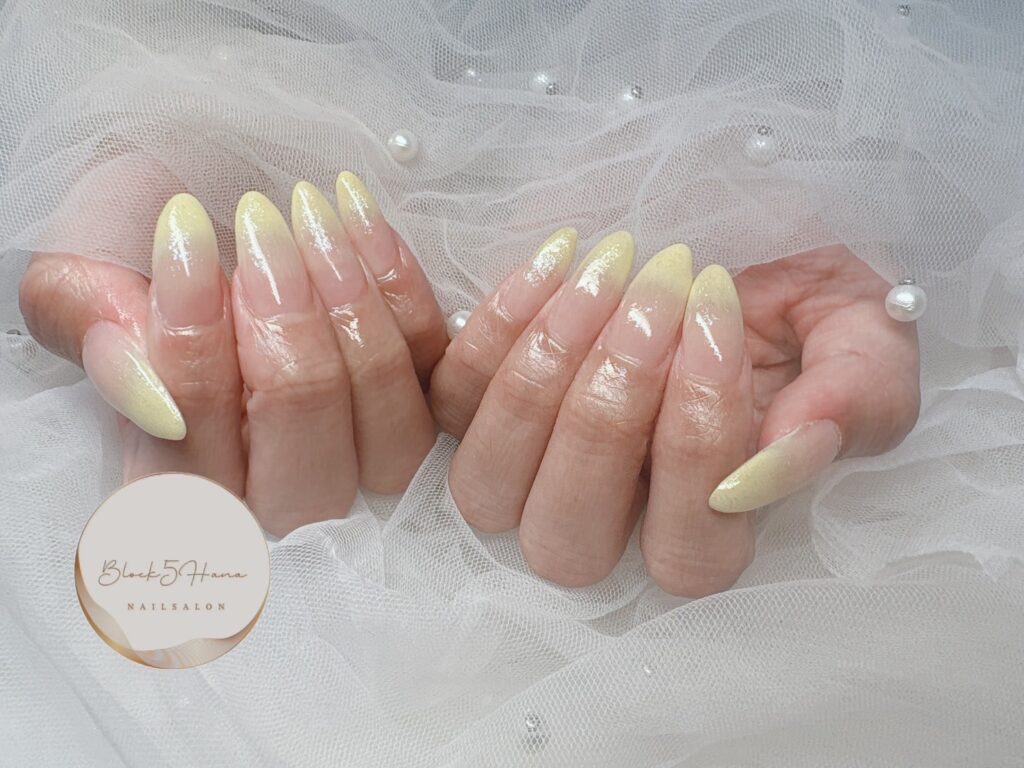 Nail No.3245【パステルイエロー カラーグラデーション】