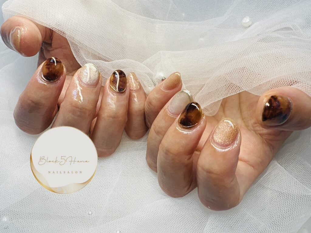 Nail No.3338【優しい色合いのマグネットとべっ甲ネイル】