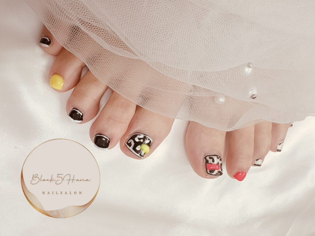 Nail No.3358【レオパード柄のフットネイル】