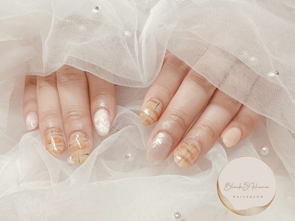 Nail No.3402【ふんわりニュアンスチェック】