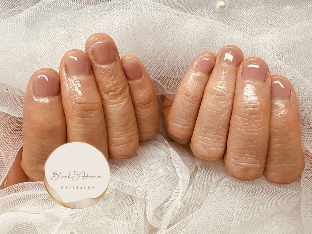 Nail No.3437【血色感カラーネイル】