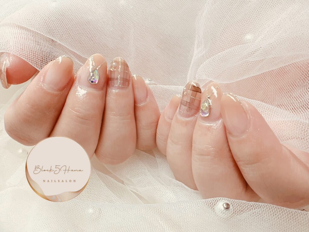 Nail No.3458【ビジューとチェック】