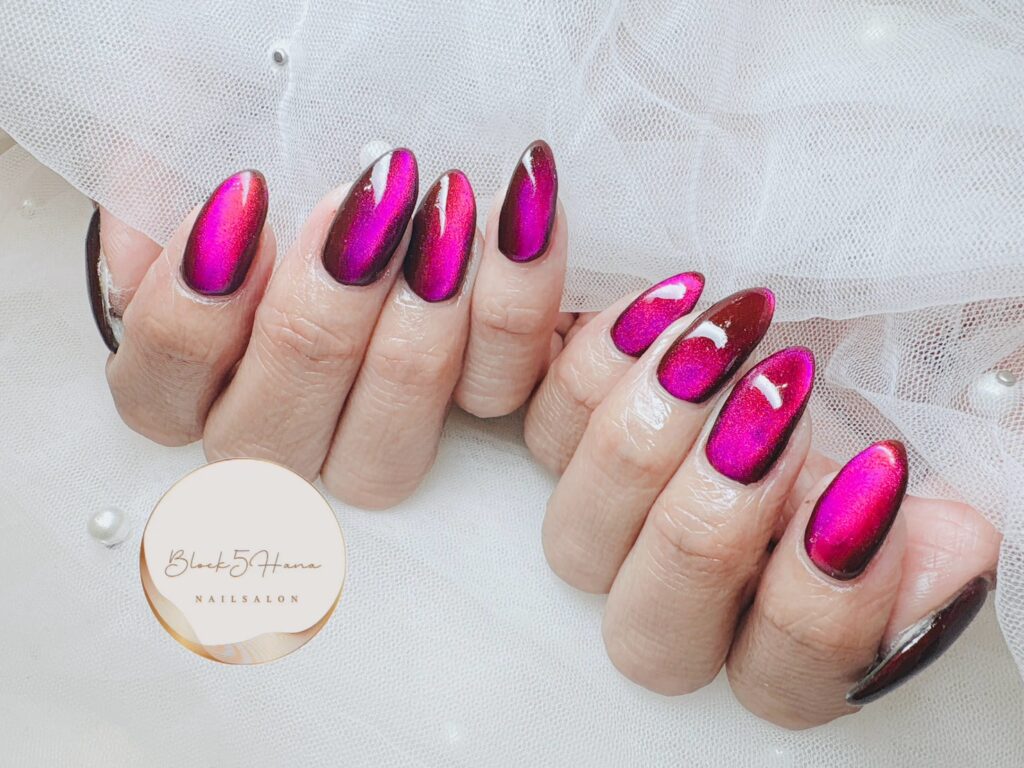 Nail No.3467【ビビッドピンクの個性派マグネット】