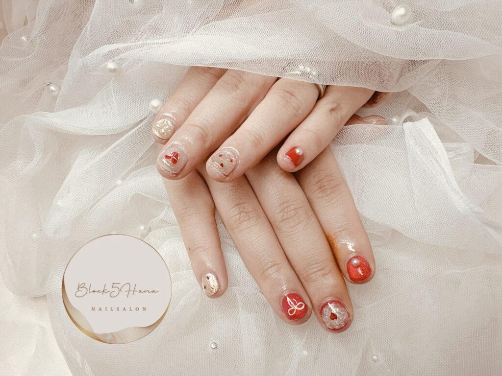 Nail No.3530【赤が映えるクリスマスネイル】