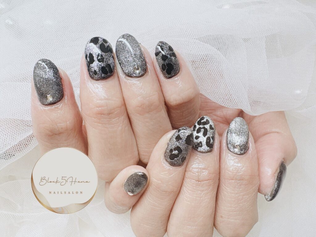 Nail No.3531【モノクロレオパード】