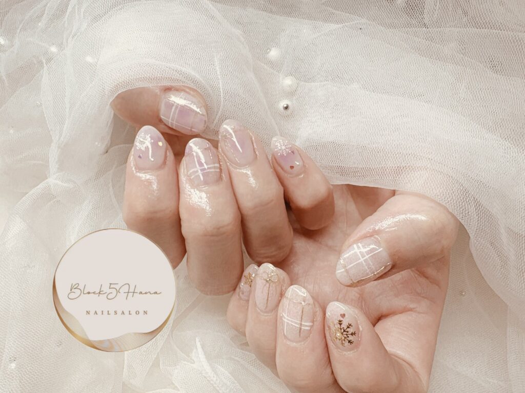 Nail No.3535【ホワイトとゴールドのチェック】