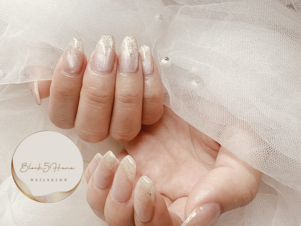 Nail No.3575【ホワイトマグネットとラメの輝き】