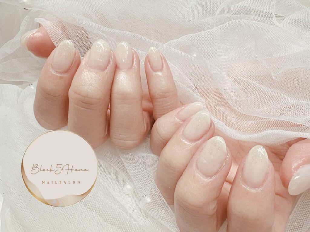 Nail No.3604【さりげないラメがカワイイ シンプルネイル】