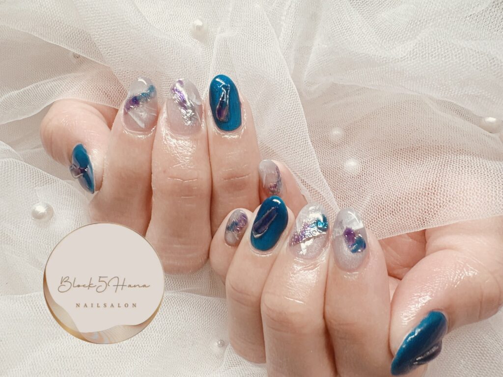 Nail No.3628【パワーストーンを埋め込んだようなマグネットデザイン】