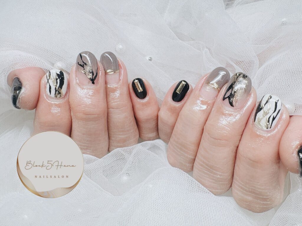 Nail No.3644【モノトーンニュアンスネイル】