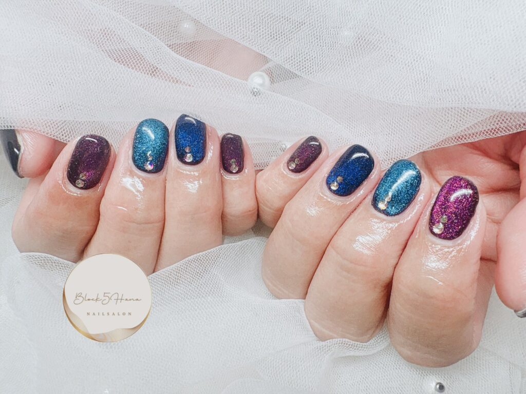 Nail No.3664【寒色でまとめたマグネットネイル】