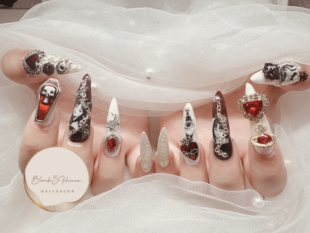 Nail No.3737【モチーフを詰め込んだ押しネイル】