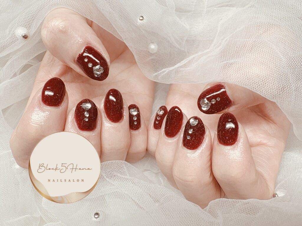 Nail No.3839【ワインカラーとハートのフラッシュネイル】