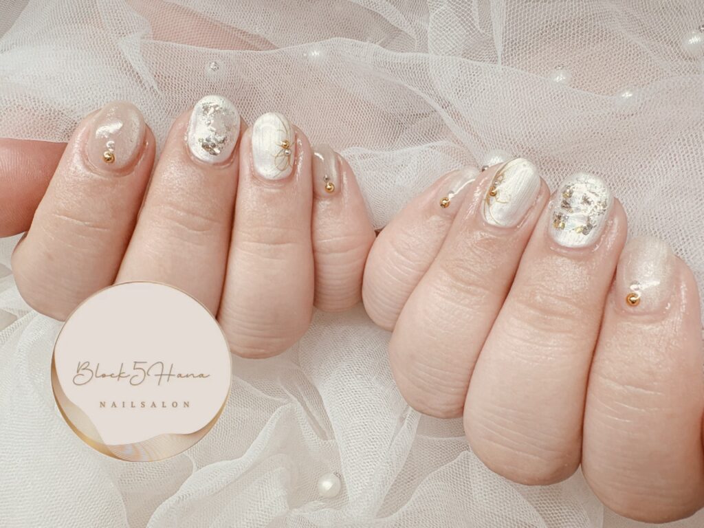 Nail No.3845【ゴールド×ホワイト マグネットネイル】