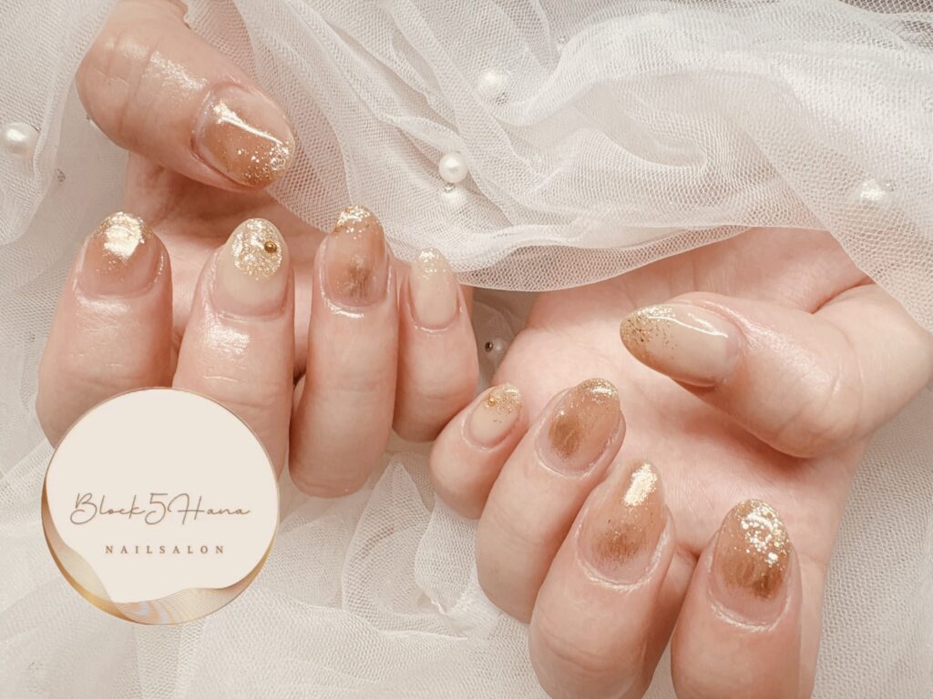 Nail No.3852【ブラウンとゴールドのニュアンスネイル】