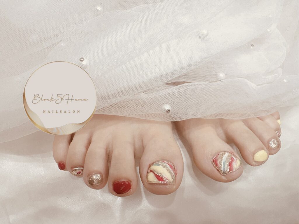 Nail No.3865【レトロカラーのフットネイル】