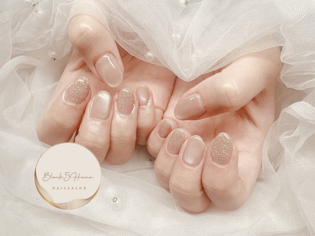 Nail No.3884【スキニーベージュマグ】