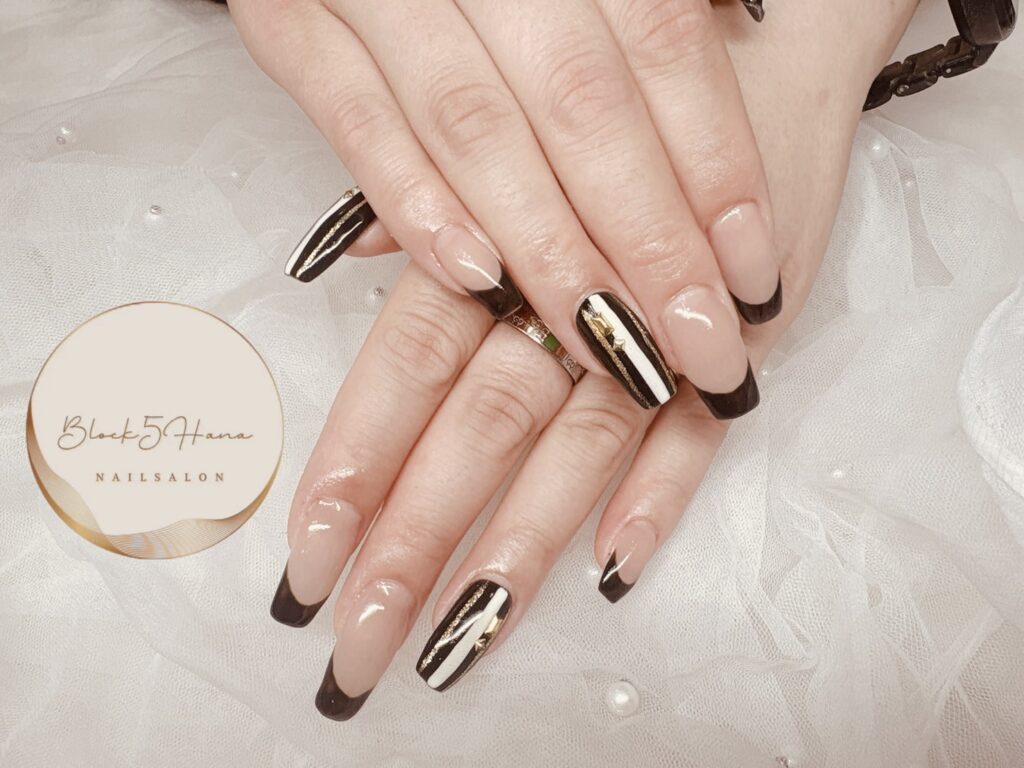 Nail No.3886【大人なブラックフレンチ】