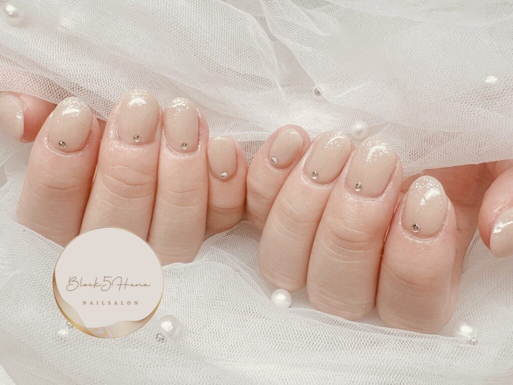 Nail No.3908【爪を綺麗に魅せる ビジュー＆ラメ】