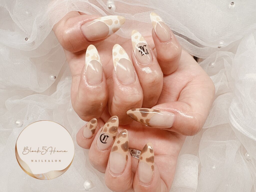 Nail No.3985【アニマル柄フレンチ】