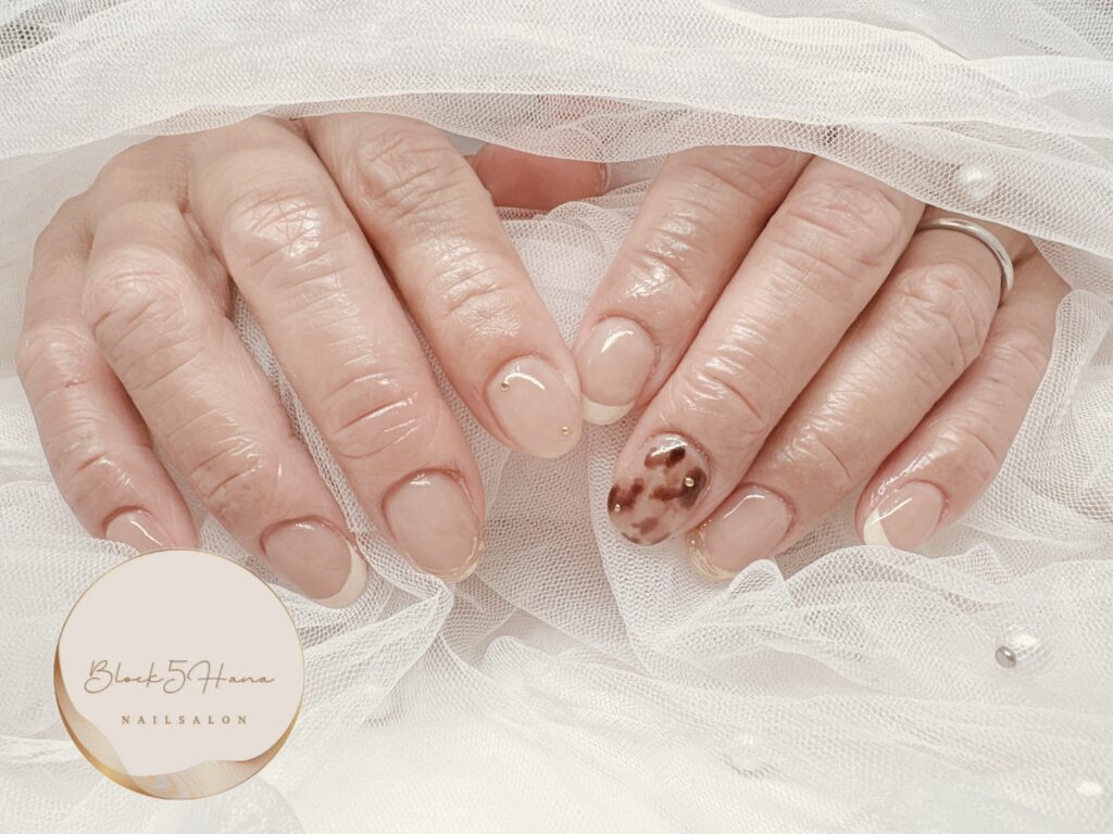 Nail No.4010【アレンジフレンチ】
