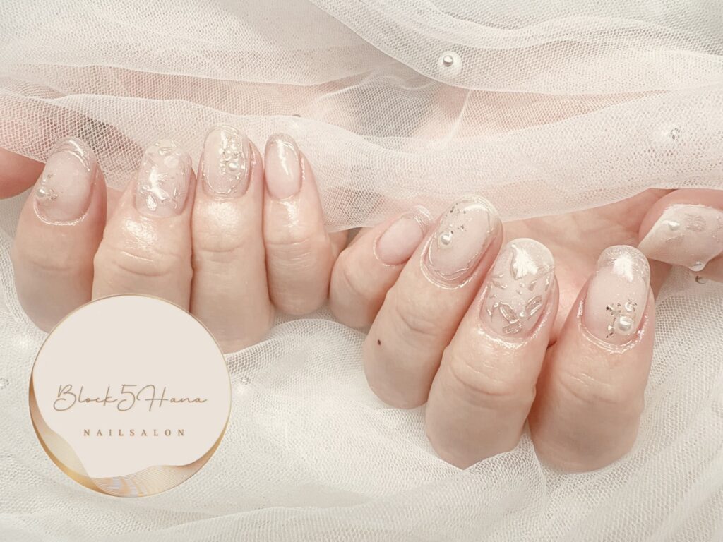 Nail No.4055【スキンカラーと上品ミラーアート】