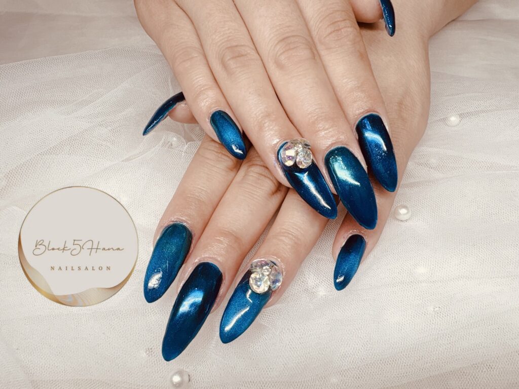 Nail No.4059【深いブルーのマグネットミラー】