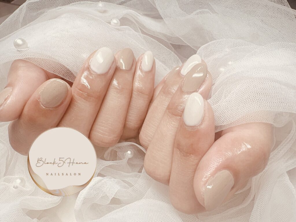 Nail No.4080【ナチュラルカラーの2色ネイル】