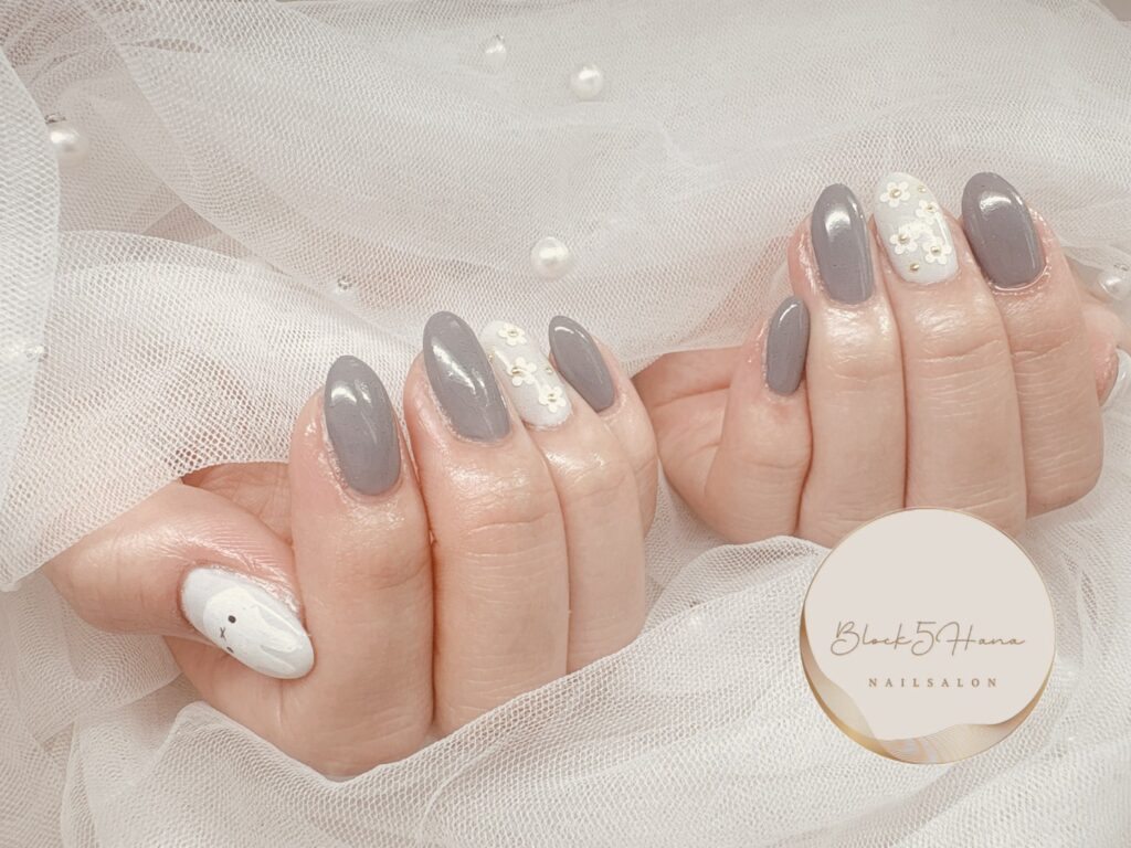 Nail No.4082【くすみカラー×ミッフィー】