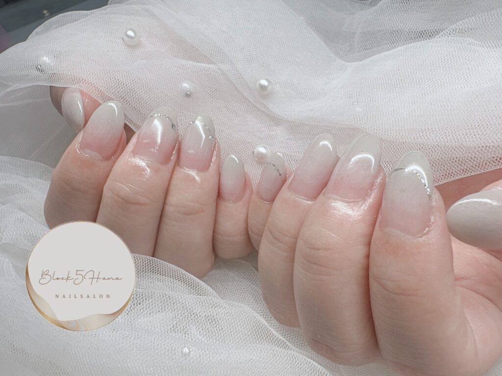 Nail No.4088【繊細ラインとカラグラ】