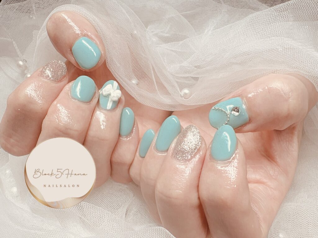 Nail No.4095【爽やかティファニーブルー風ネイル】