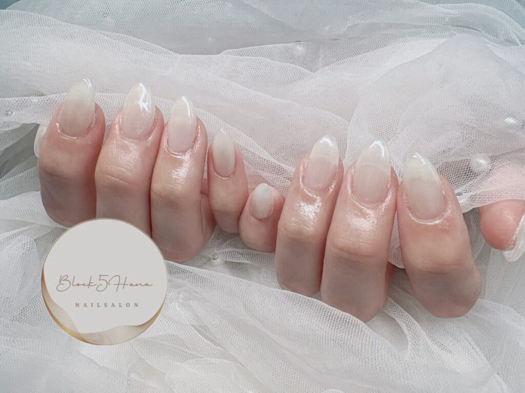 Nail No.4112【ホワイト×オーロラ】