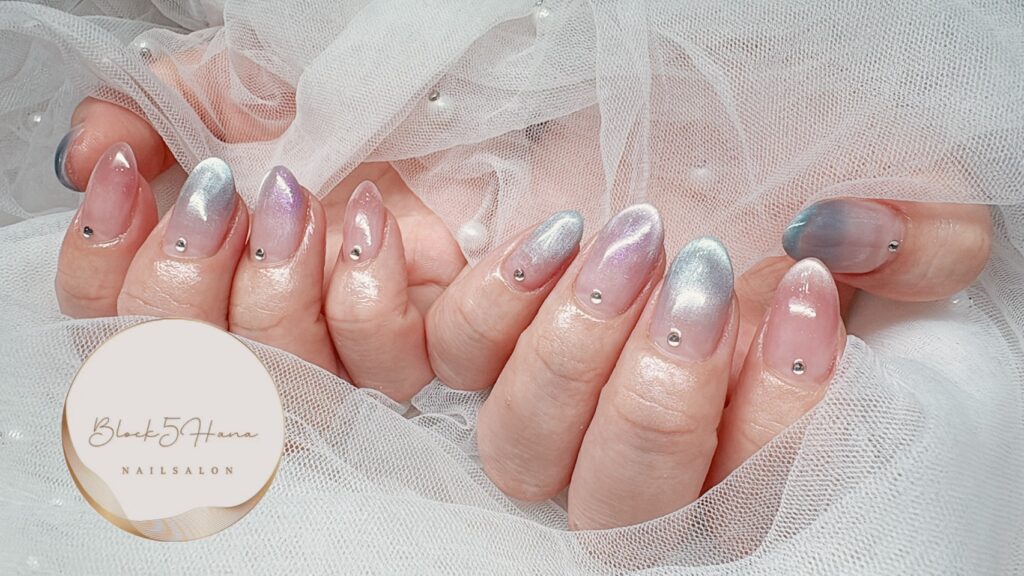 Nail No.4127【涼しげカラーのマグネットグラデーション】