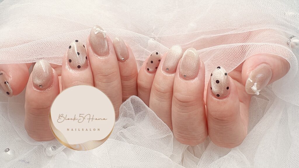 Nail No.4143【うる艶マグ×ドット】
